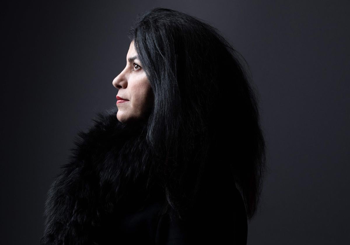 Marjane Satrapi retratada en París en noviembre de 2022