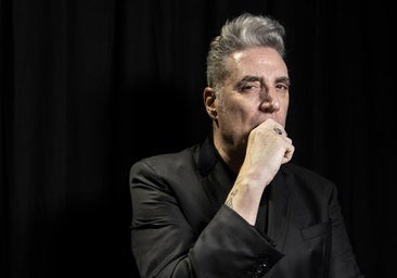 Loquillo: «A mucha gente le da rabia que el supuesto rocker machito e inculto cante poesía»