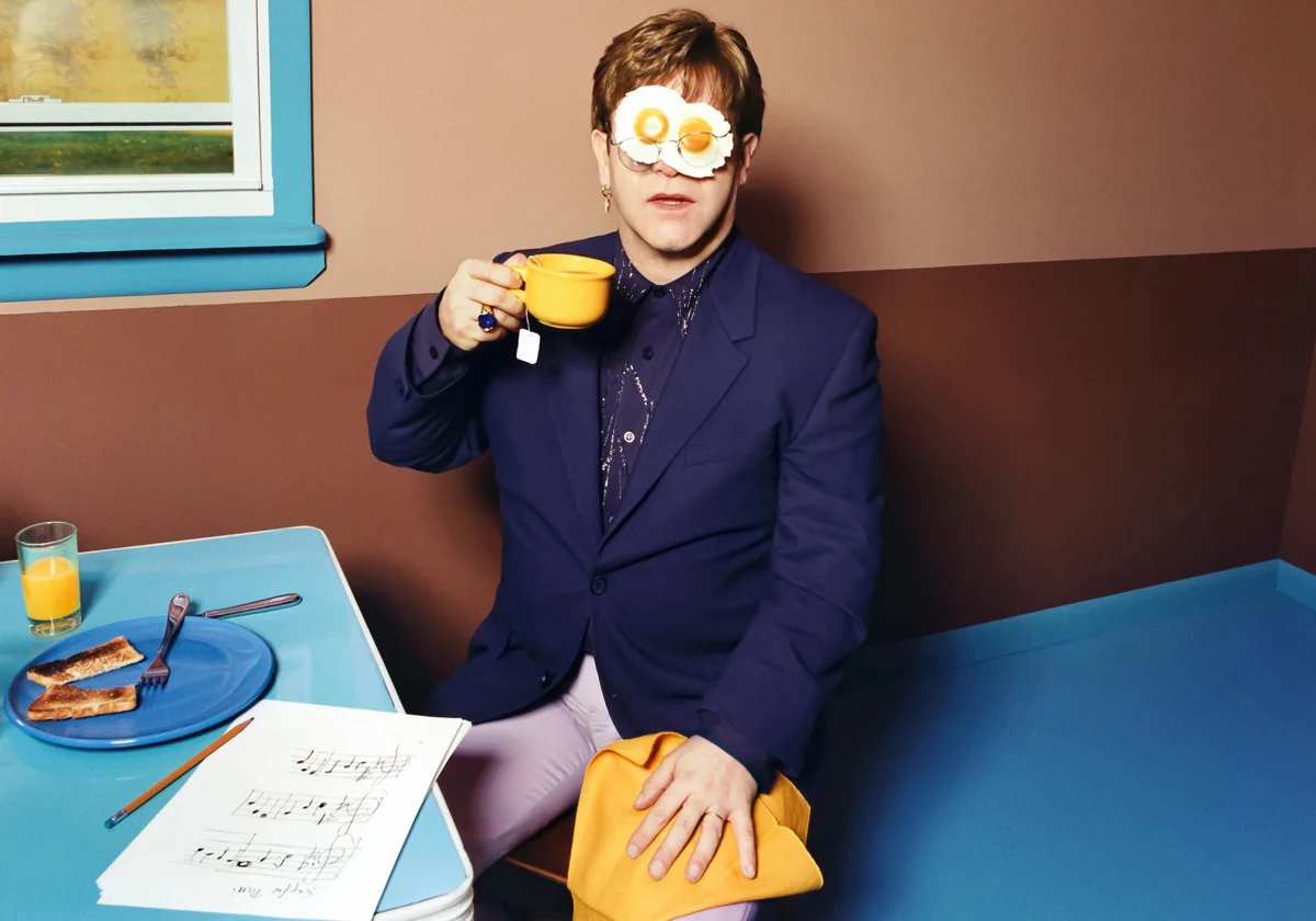 David LaChapelle. 'Elton John: Egg On His Face', Nueva York, 1999. Detalle