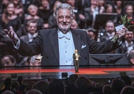 Plácido Domingo recibe el homenaje de Salzburgo al cumplirse 50 años de su debut en el festival