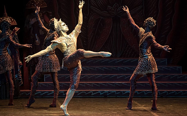 Imagen principal - Tres escenas de 'La bayadera'