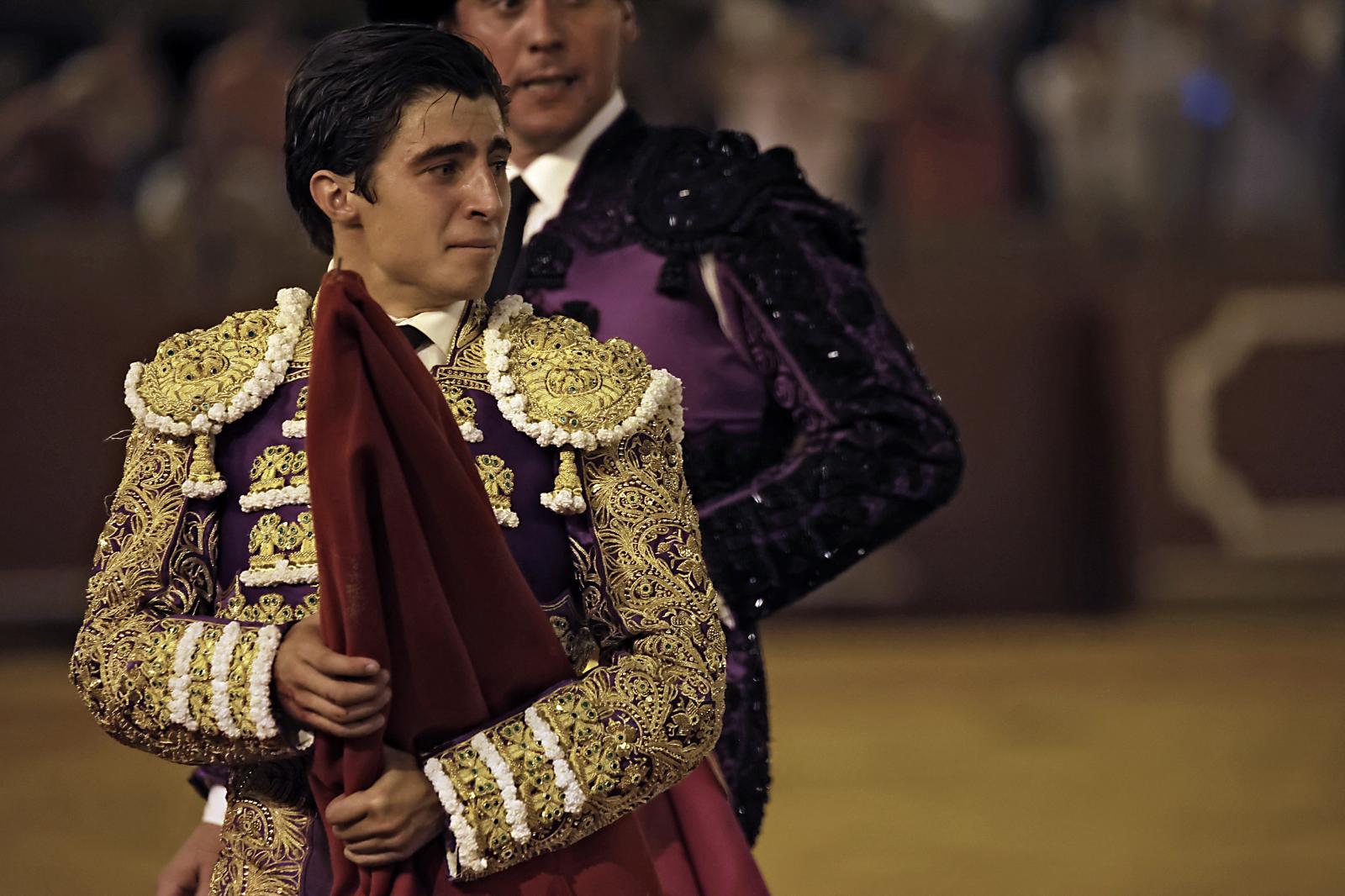 Imágenes de la novillada en la Maestranza de Sevilla de Nek Romero, Tomás Bastos y Martín Morilla