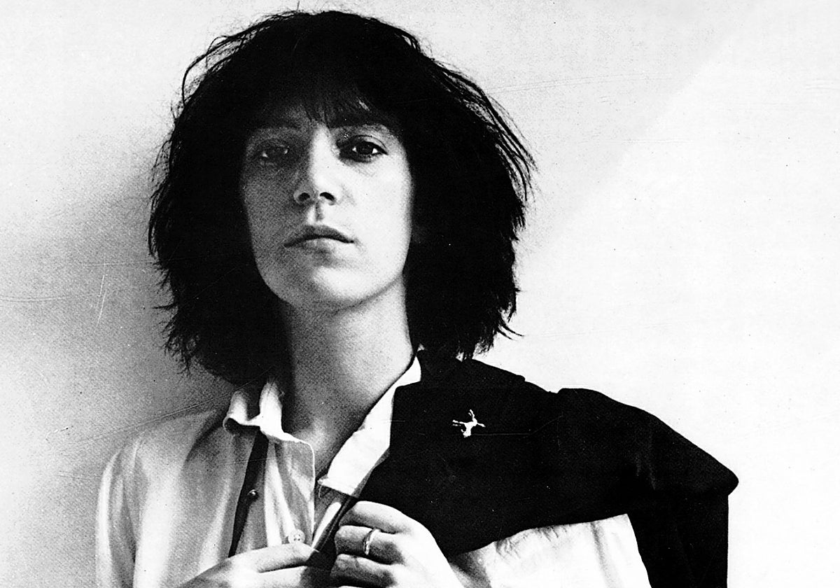 Patti Smith, fotografiada por Robert Mapplethorpe en la portada de 'Horses'