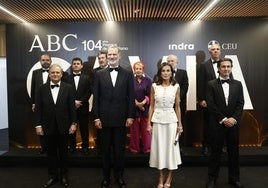 La entrega de los premios Cavia 2024: Rodrigo Cortés, Rosa María Calaf y Said Khatib, los galardonados