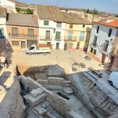 Descubren el foro de la antigua ciudad romana de Celsa bajo la plaza de un pueblo de Zaragoza