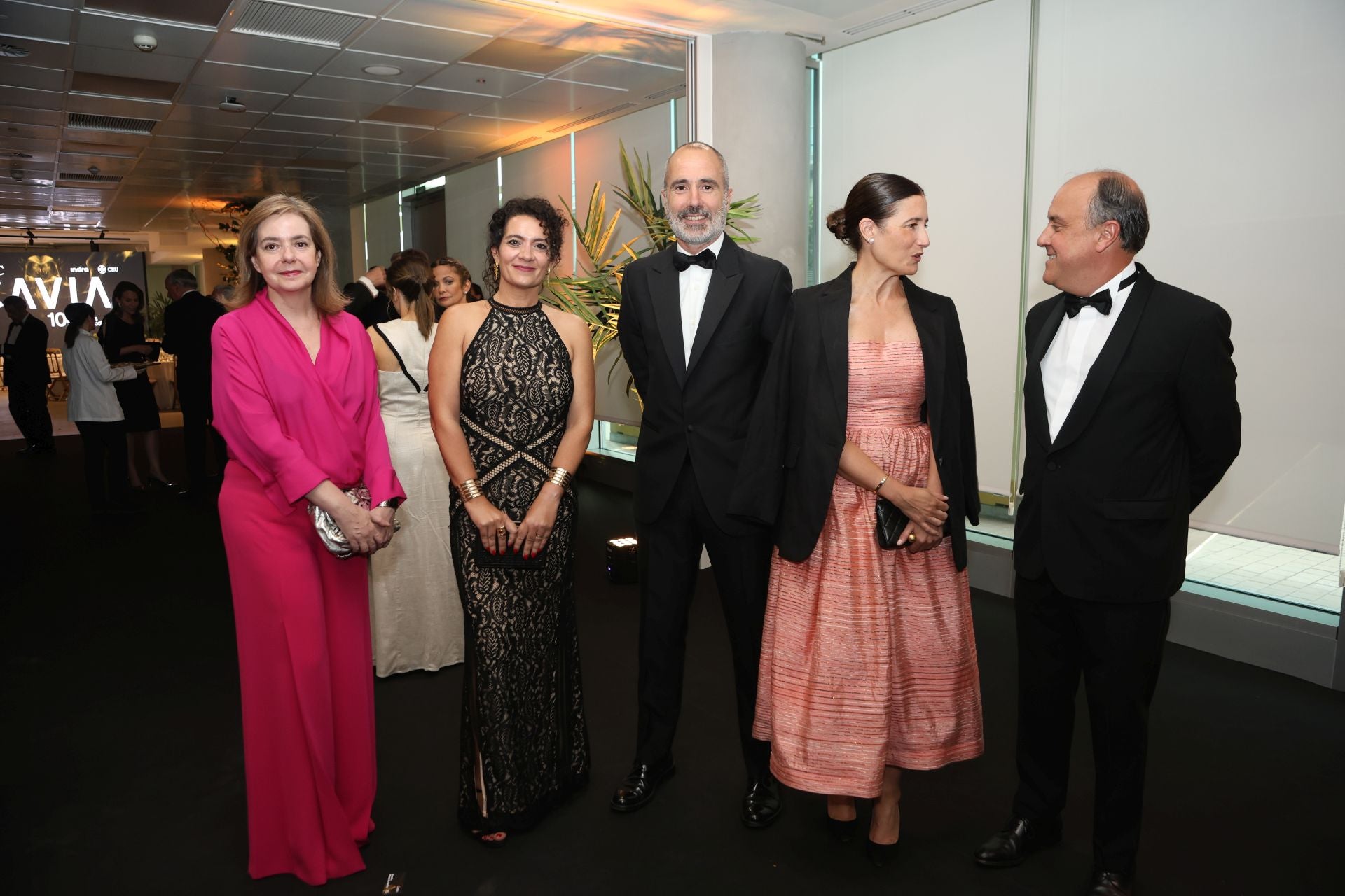 Lourdes Garzón, directora de Mujerhoy; Lorena Rodríguez, directora general de Recursos Humanos y Organización de Vocento; Íñigo Iribarnegaray, director general de Nuevos Negocios de Vocento; Samary Fernández Feito, directora general del Área de Lujo, Estilo de Vida y Revistas de Vocento; y David Martínez Fontano, CEO de Makro