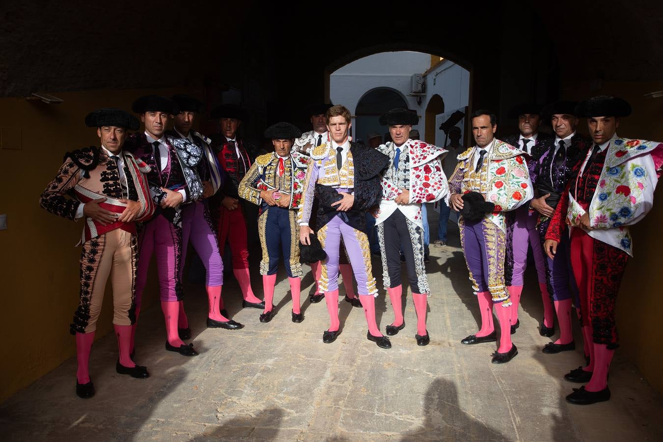 Un momento de la tarde de toros que brindó este viernes en La Línea el torero Borja Jiménez