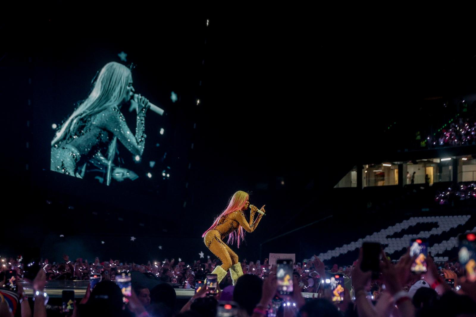 El concierto de Karol G en el Bernabéu, en imágenes