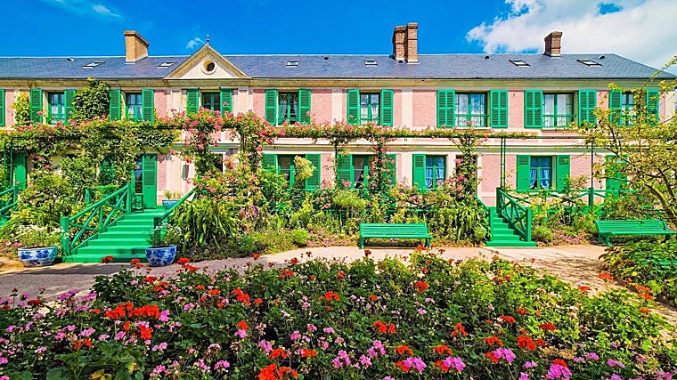 Casa de Monet en Giverny, donde creó un jardín y un estanque con nenúfares