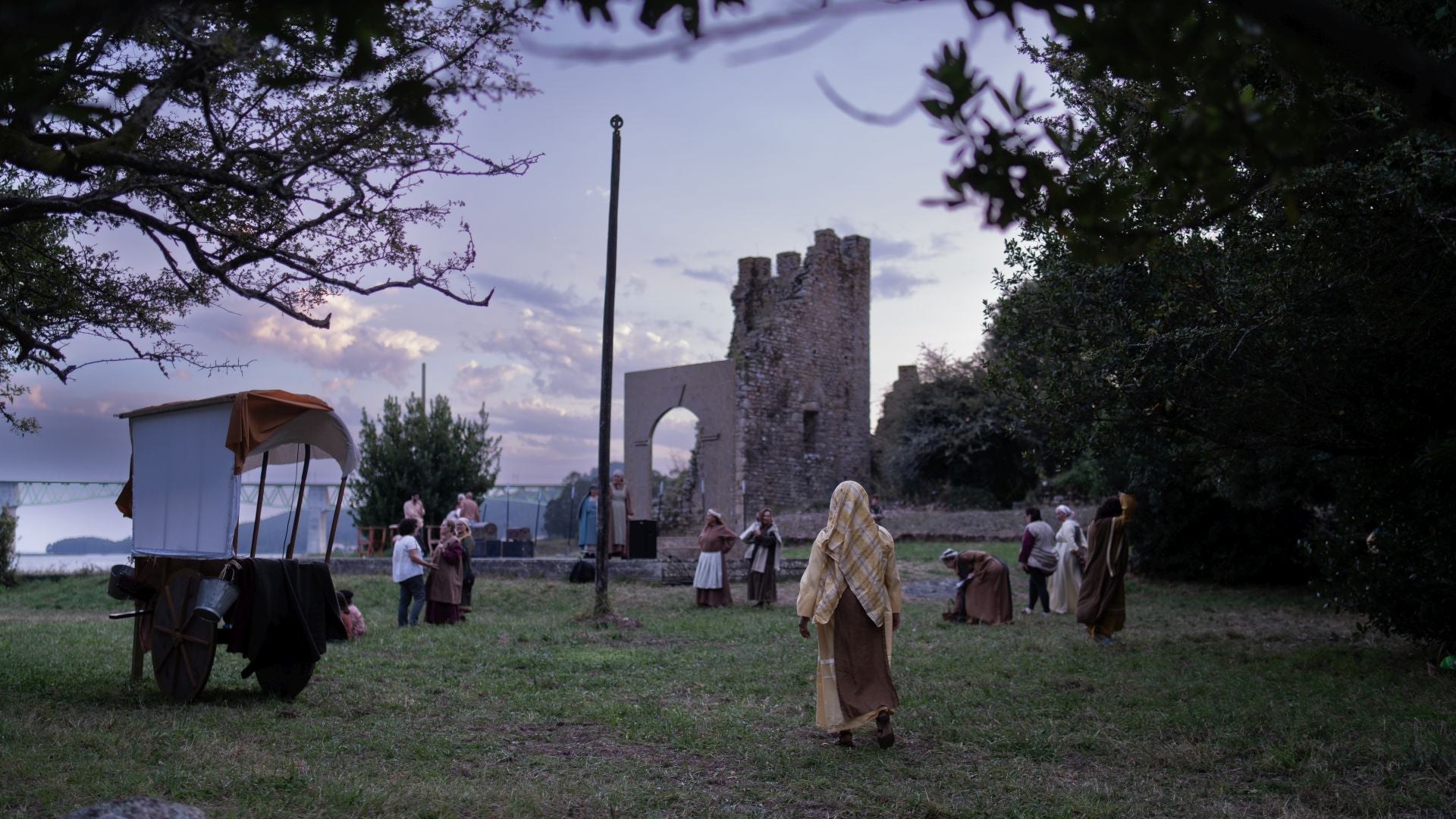 La obra de teatro de este año pone en valor la etnografía de Catoira con escenas costumbristas y piezas musicales de su patrimonio.