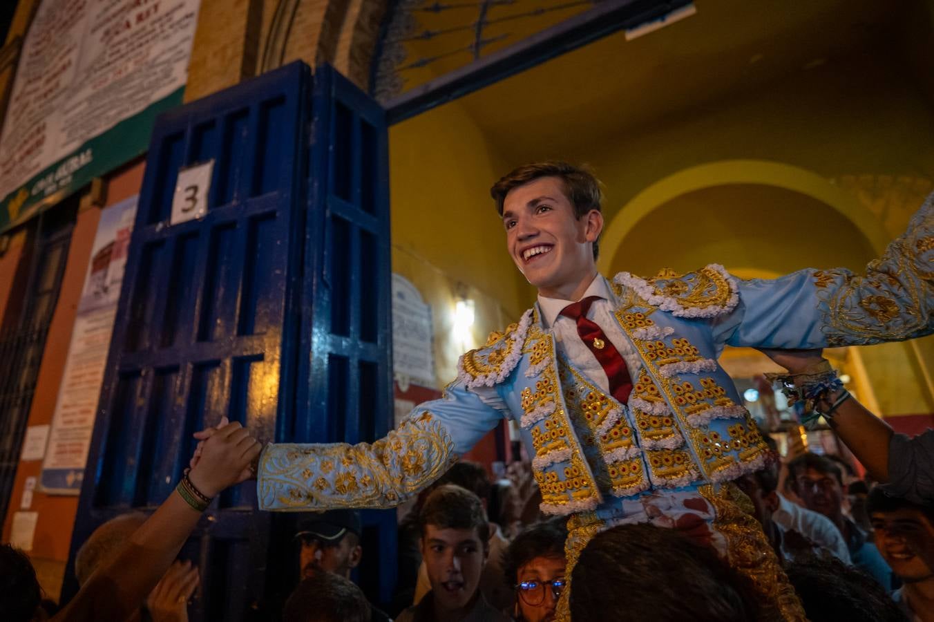 Javier Zulueta cortó tres orejas en dos grandes faenas