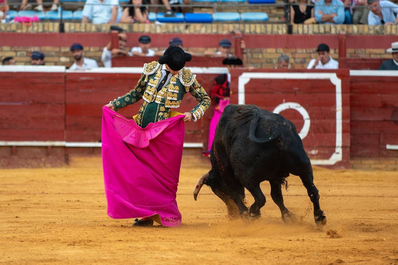 Carlos Tirado fue despedido con una ovación