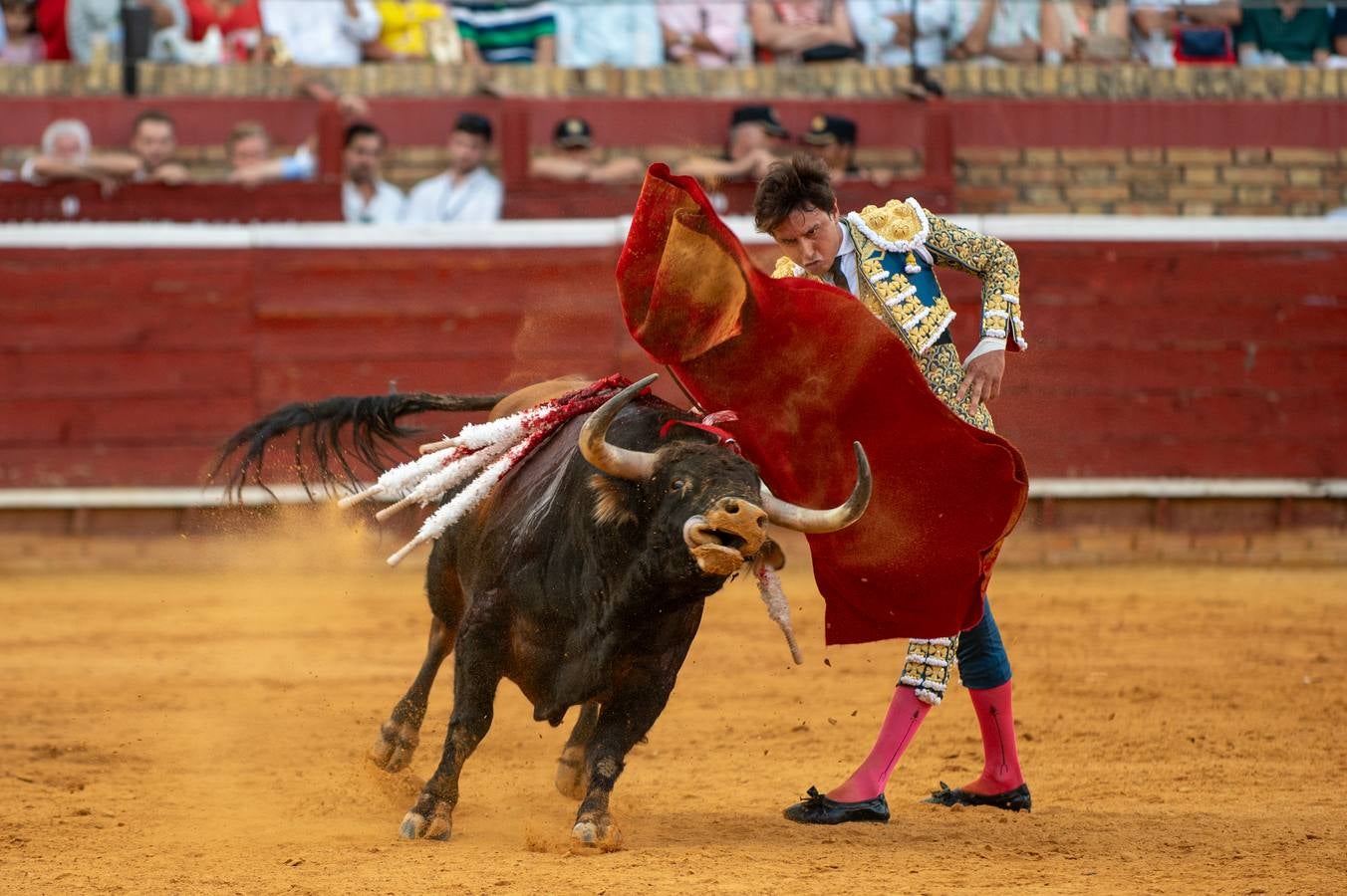 La corrida de Talavante, Ortega y Roca Rey de las Colombinas, en imágenes