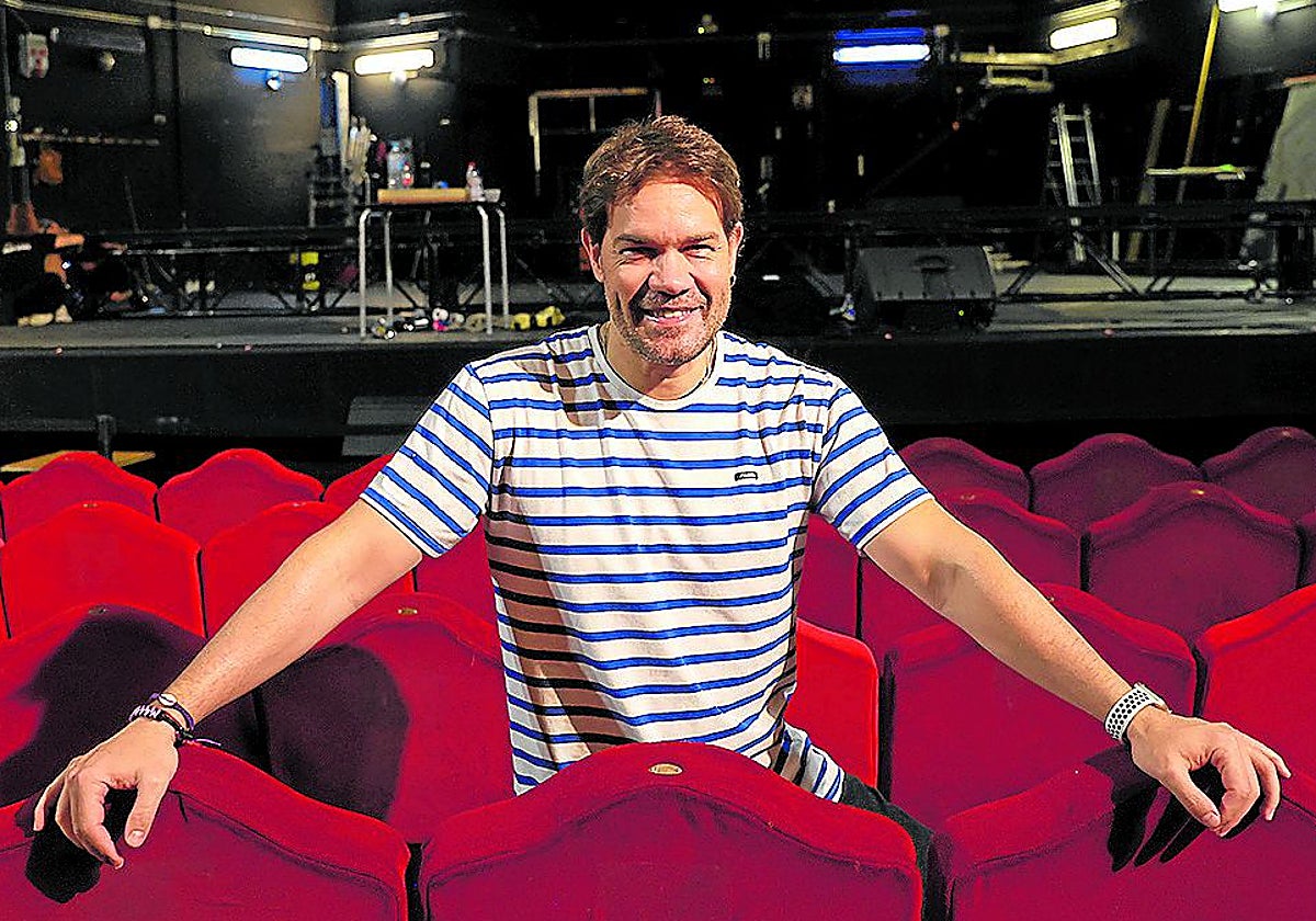 Juan Dávila: «Se pueden hacer chistes de gays o enanos, pero desde la inclusión»