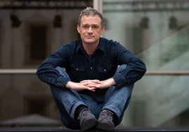 Patrick Radden Keefe: «El periodismo te da licencia para ser ingenuo, puedes parecer muy tonto»