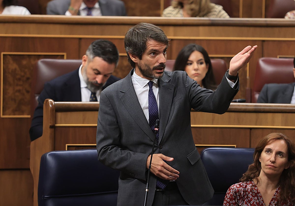Ernest Urtasun, ministro de Cultura. En vídeo, el titular de la cartera de Cultura se expresa íntegramente en catalán en el Congreso.
