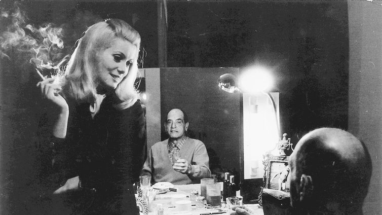 Buñuel y su órdago a la chica surrealista con 'Belle de jour'