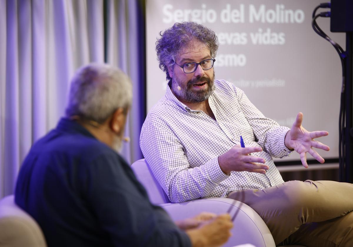 Sergio del Molino, junto a Carlos Aganzo