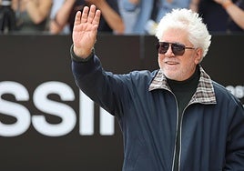 Directo | Almodóvar presenta 'La habitación de al lado' en el Festival de San Sebastián