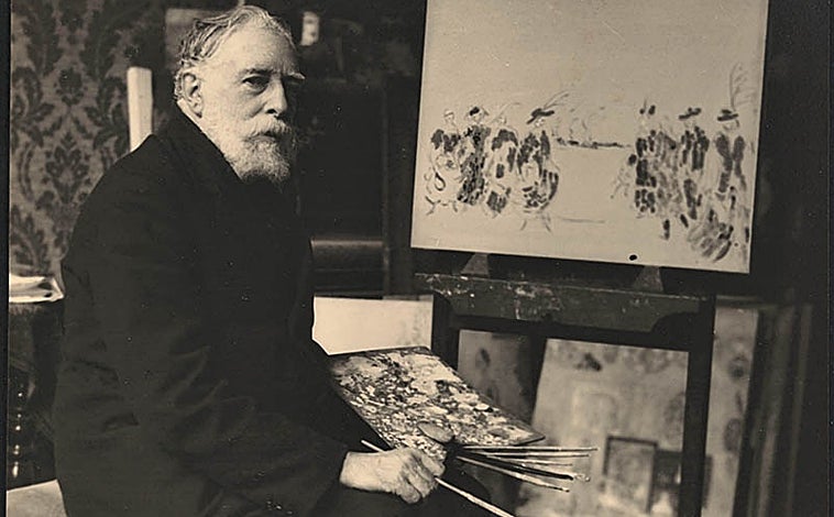 Imagen principal - Arriba, James Ensor pintando en su estudio. Sobre estas líneas, a la izquierda, 'Las máscaras se enfrentan a la muerte', de Ensor, 1888, MoMA, Nueva York. A la derecha, 'Autorretrato con sombrero de flores', Mu.ZEE, Ostende 