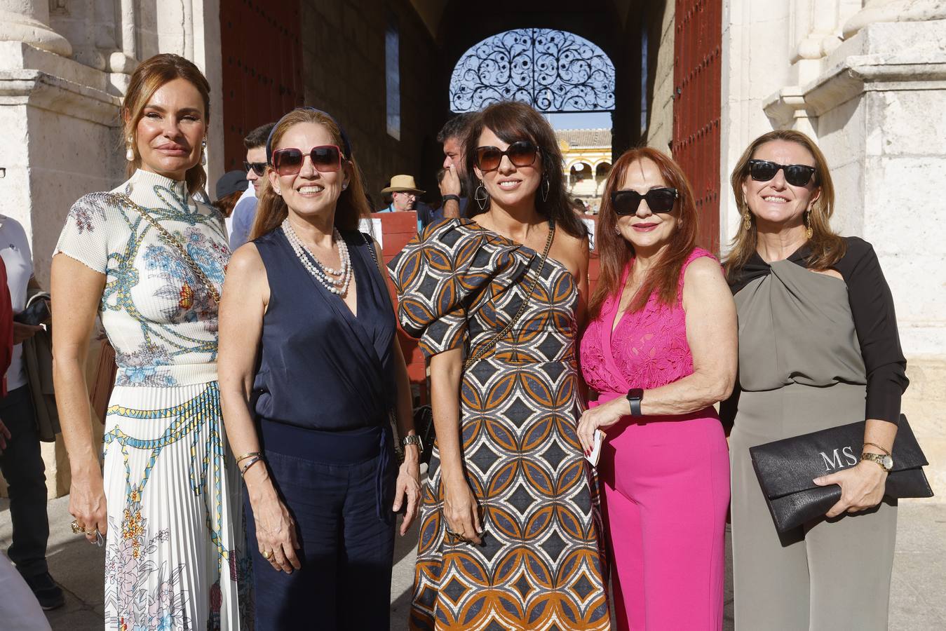 Rosa Ortega,Rosi Prestige, Carol Agüero, María Segura y Ana María Camero