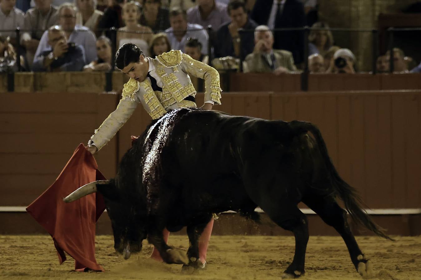 Pablo Aguado, en la tercera corrida de la Feria de San Miguel de Sevilla 2024