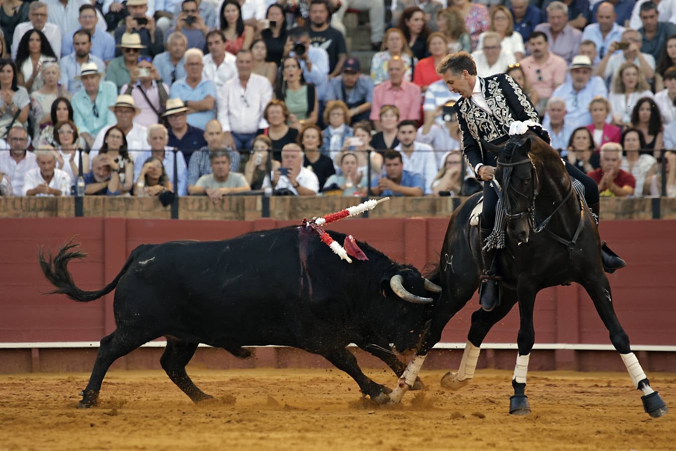 Pablo Hermoso de Mendoza, en la tercera corrida de la Feria de San Miguel de Sevilla 2024