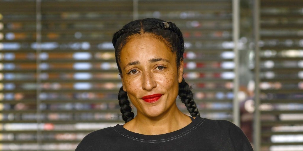 Zadie Smith: “Irkçılık kölelik işinin nedeni değil, ürünüdür”
