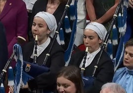 La Real Banda de Gaitas Ciudad de Oviedo cierra la ceremonia de los Premios Princesa de Asturias