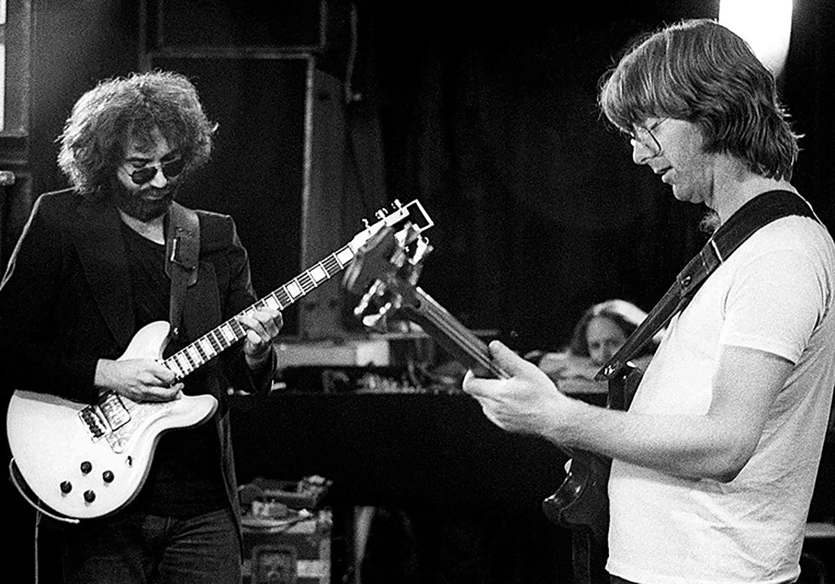 Phil Lesh (derecha), junto a Jerry Garcia