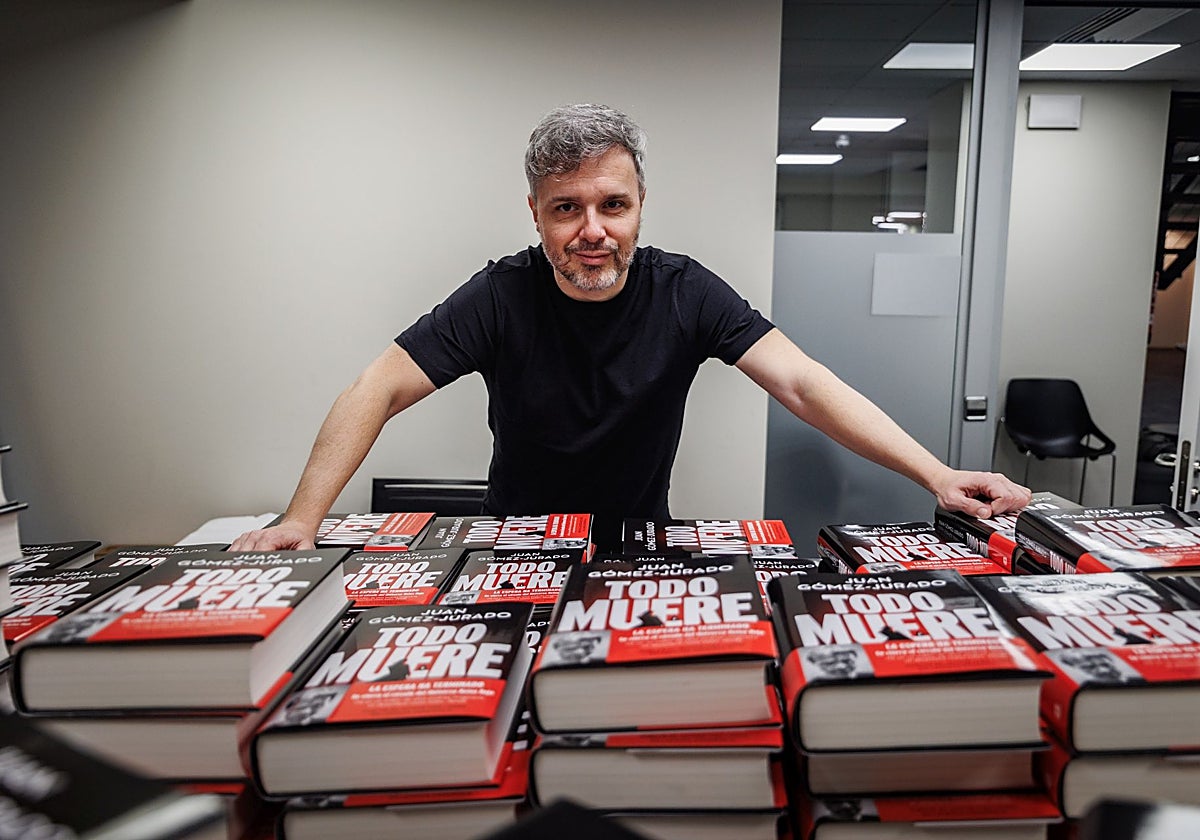 El escritor Juan Gómez-Jurado, listo para el lanzamiento de 'Todo muere'