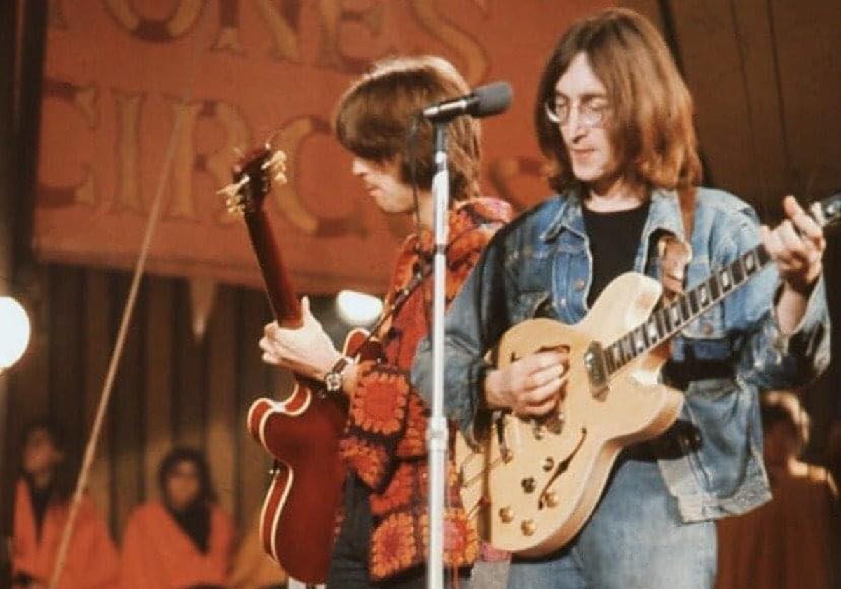 Eric Clapton y John Lennon, tocando juntos en 'Rock and Roll Circus'