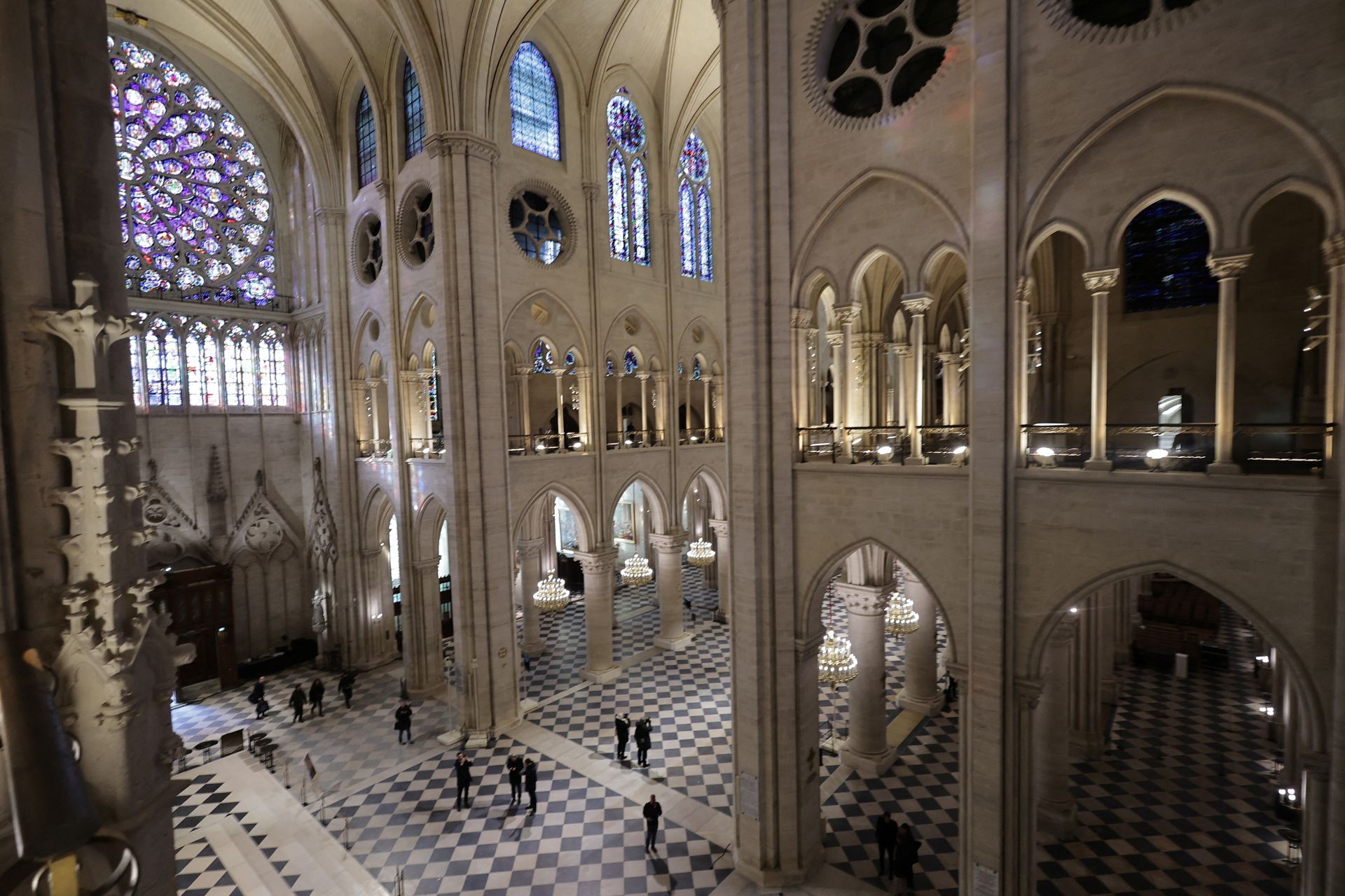 Así luce el interior de la catedral de Notre Dame de París cinco años después del trágico incendio