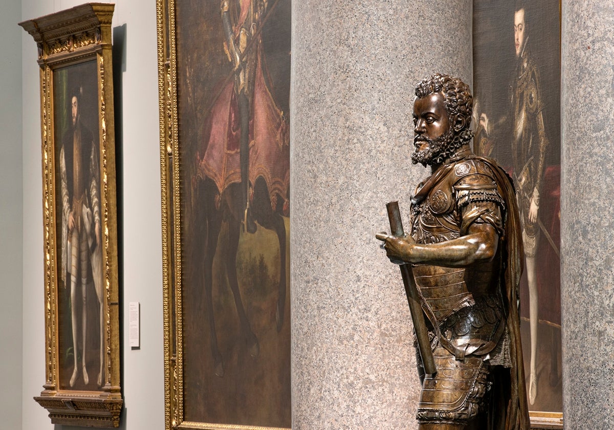 Imagen de la escultura de Felipe II en la Galería Central del Prado