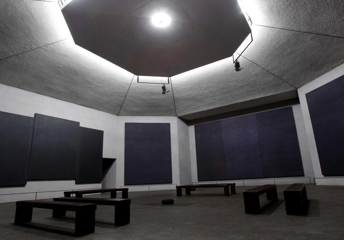 Interior de la Capilla de Rothko