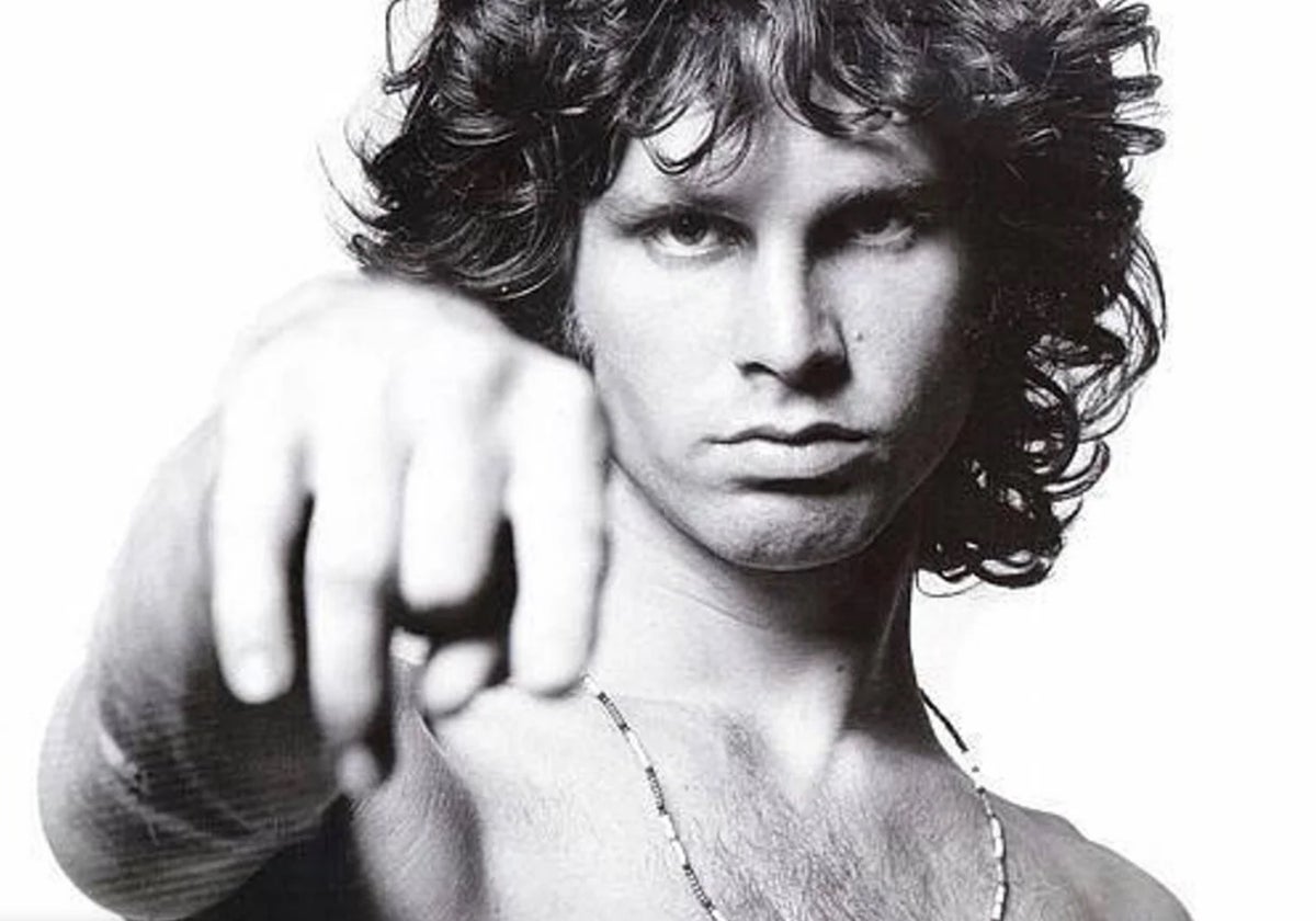 El cantante Jim Morrison
