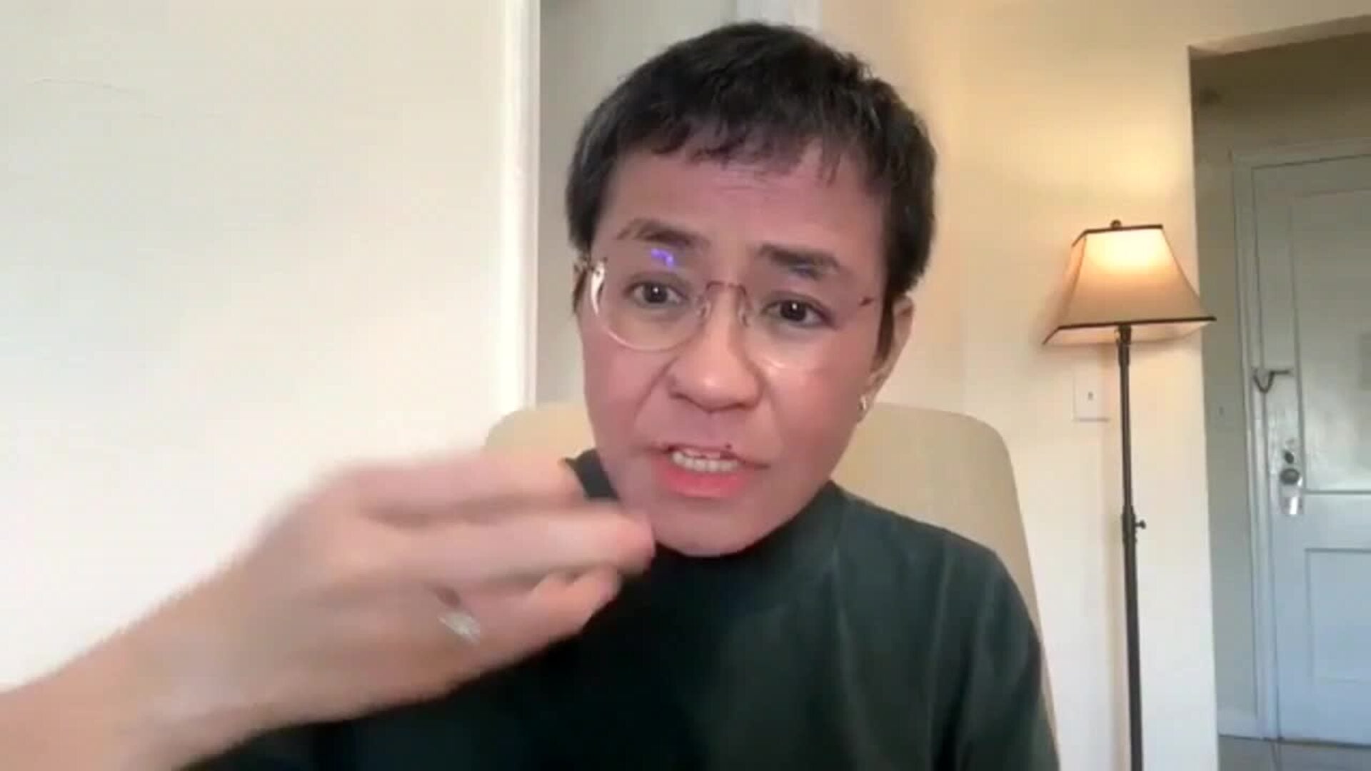 María Ressa: Meta rompió la democracia y el fin de la verificación empeorará la situación