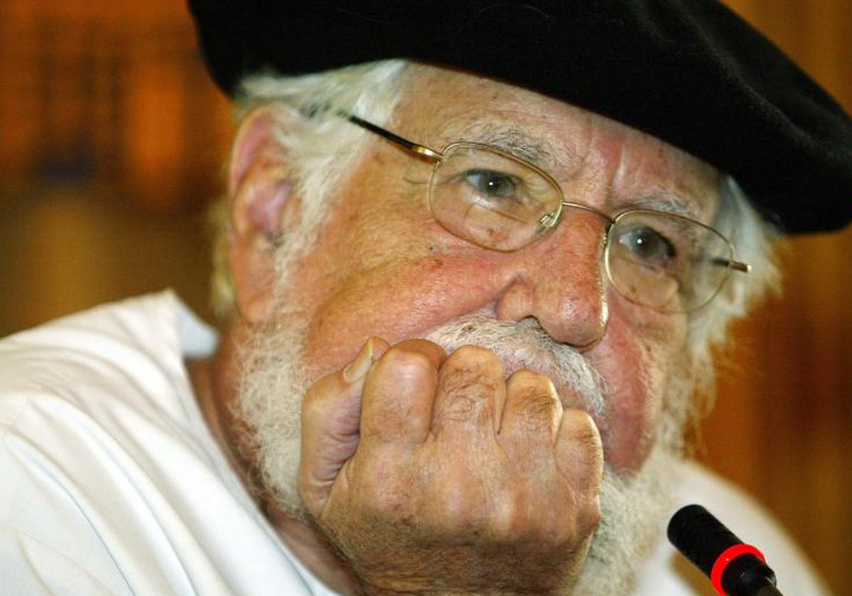 Ernesto Cardenal, en una imagen de 2002