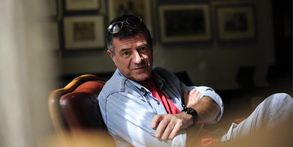 Guillermo Saccomanno, 'Rüzgar Yanacak' adlı romanıyla Alfaguara 2025 ödülünü kazandı