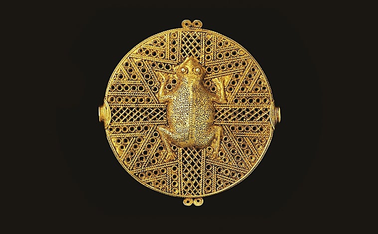 Imagen principal - Disco decorativo con rana, corona Ashanti y emblema de una espada-retrato