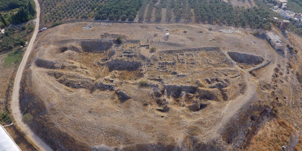 TRAS LOS SECRETOS DE UNA CIUDAD BÍBLICA EN TIERRA SANTA