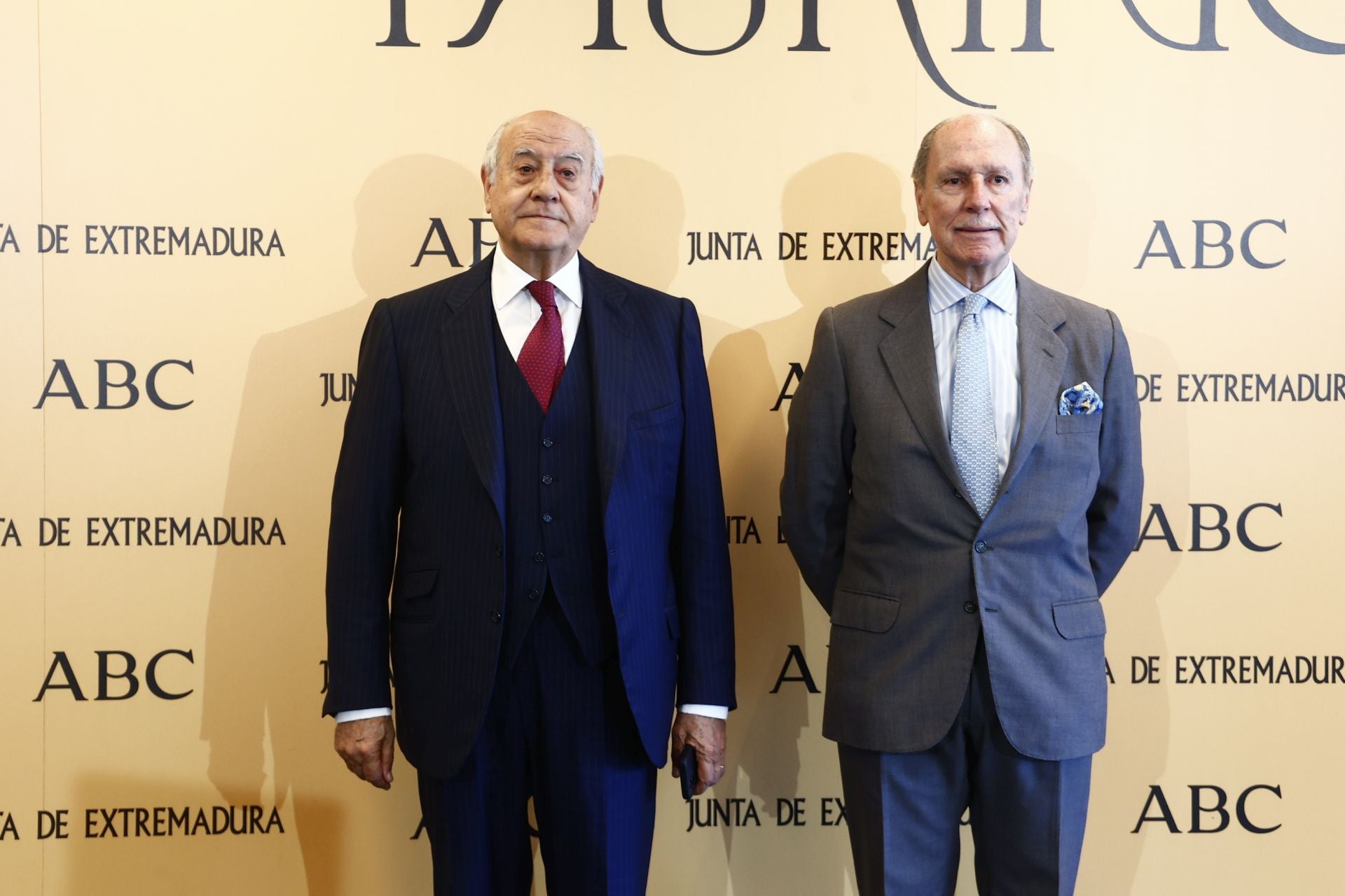 Ramón Valencia y Adolfo Ladrón de Guevara