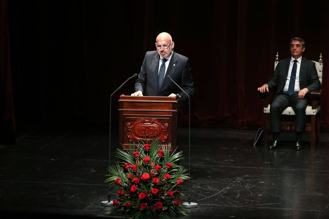 Pregón taurino de Victorino Martín en el Teatro de la Maestranza