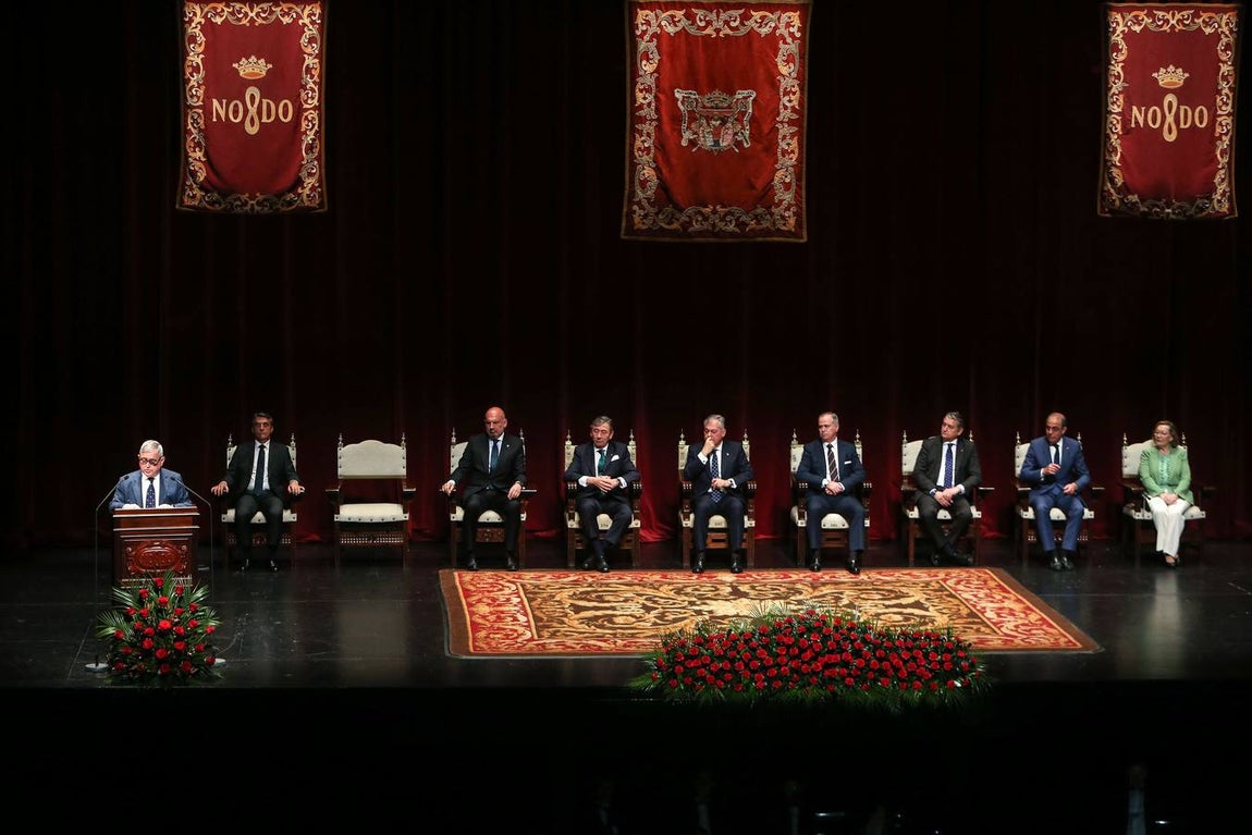 Pregón taurino de Victorino Martín en el Teatro de la Maestranza
