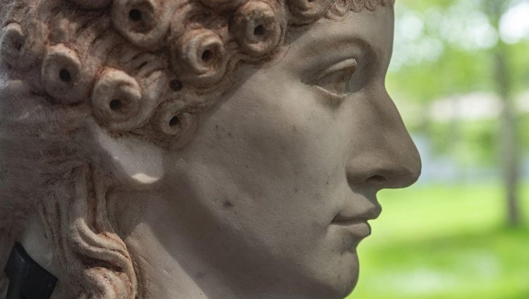 Las mujeres que el Vesubio no pudo borrar: historias reales desde Pompeya