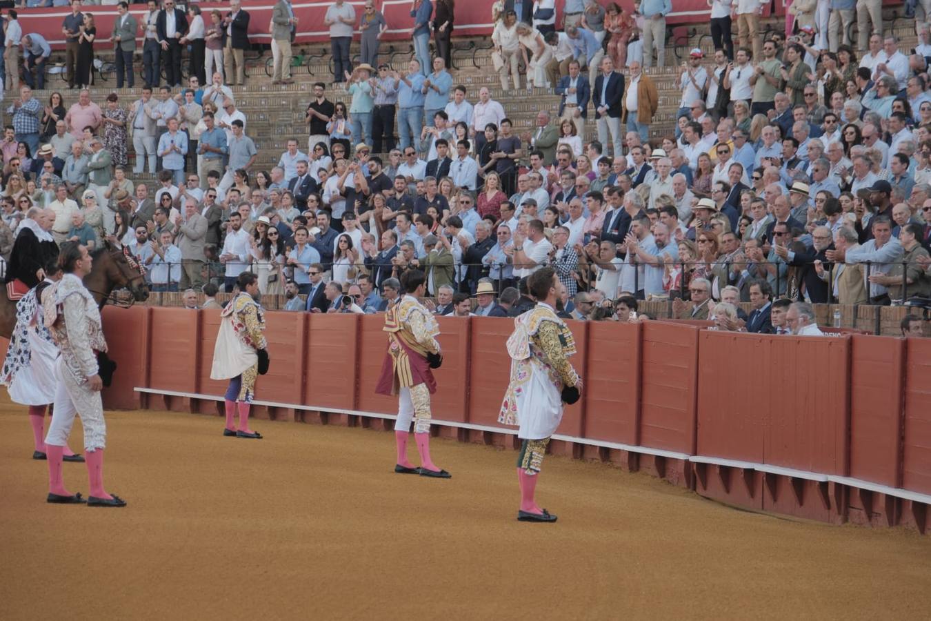 Domingo de sol en la Maestranza para ver a Lama de Góngora, Calerito y Samuel Navalón