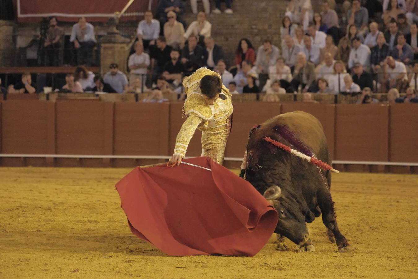 Samuel Navalón, con el que cerraba la tarde de este domingo de toros en la Maestranza