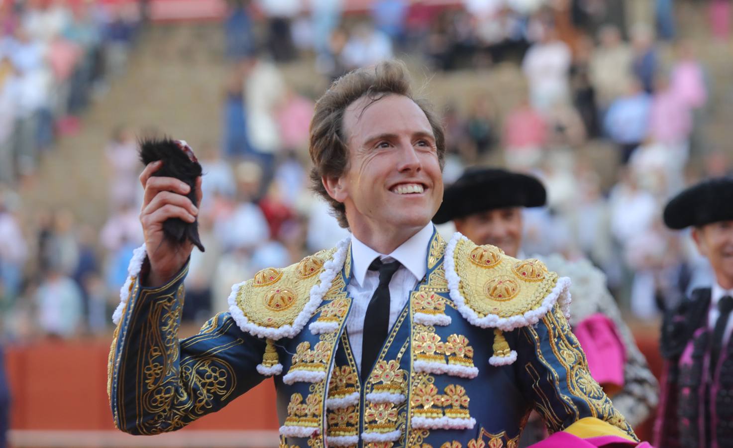 Román logró cortar una oreja en la Maestranza