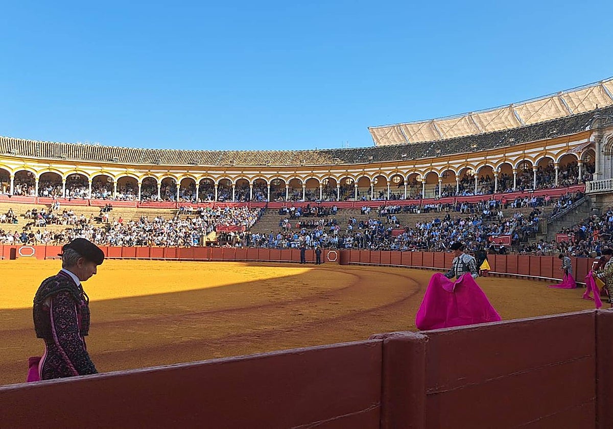 Imagen de la corrida de este martes en la plaza de toros de la Maestranza