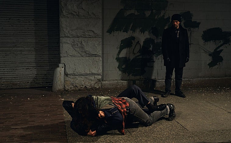 Imagen principal - De arriba abajo, 'A Fight on the Sidewalk' (1994); 'Tattoos and Shadows' (2000); y 'Event' (2021)